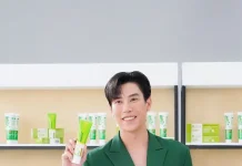 D.Dent (ดีเดนท์) ยาสีฟันคนไทยหัวใจไทย ทุ่มงบสุดปัง เปิด TVC ตัวแรก ดึงพระเอก “เคน ภูภูมิ” ขึ้นแท่นพรีเซนเตอร์ ปรับสูตรเพื่อคนรุ่นใหม่ ภายใต้คอนเซปต์ D.Dent เข้าถึงทุกครัวเรือน
